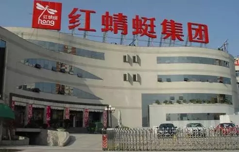 鞋王钱金波：一年赔了5000万，红蜻蜓一飞，就是25年