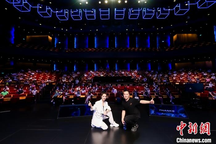 薇娅做客“澳门新媒体大讲堂”分享电商直播“干货”